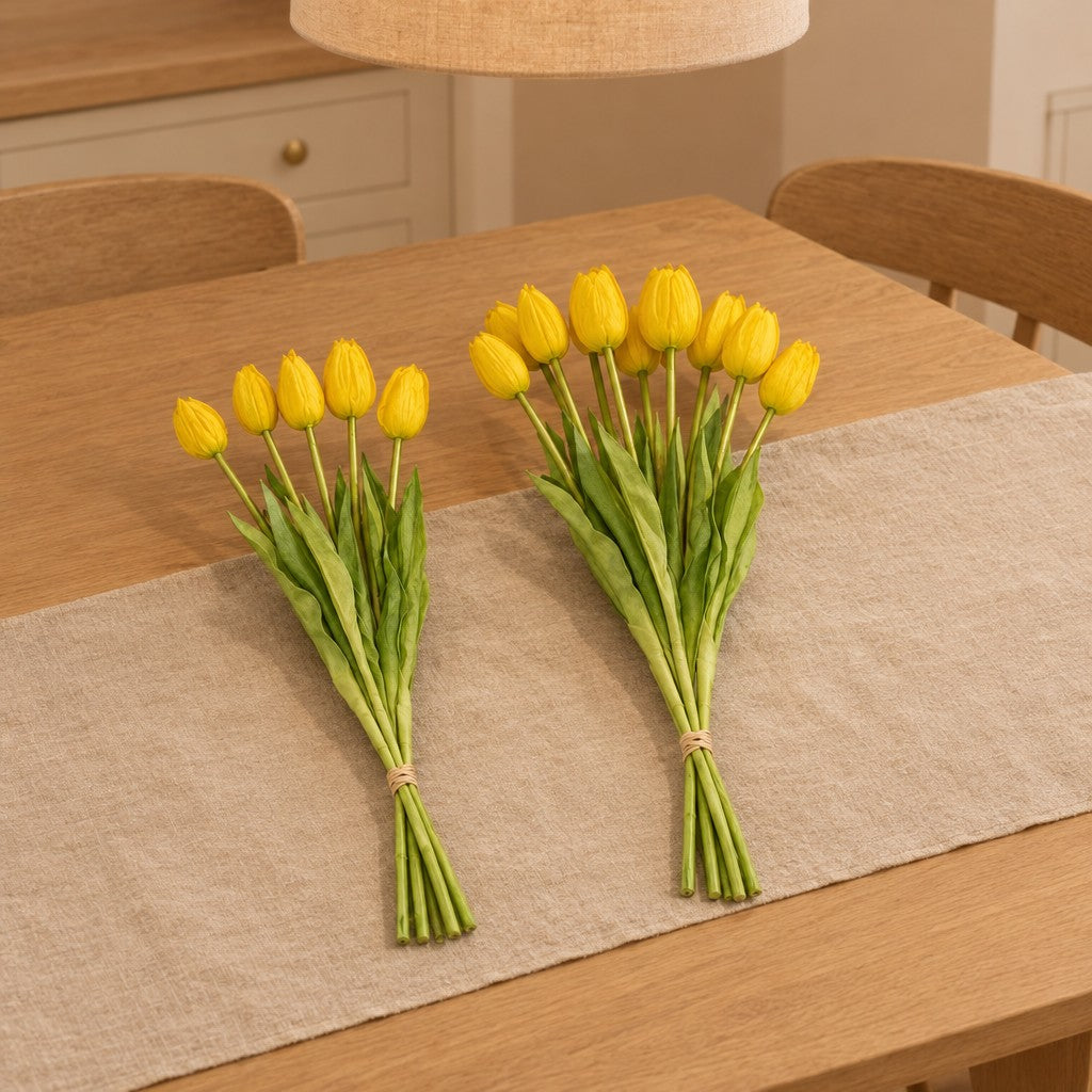 Kunsttulpen-Strauß Gelb (Tulipa), Real Touch, ca. 42 cm – Set: beide Größen – Raumbild, alle Teile zusammen
