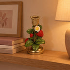 Kerzenhalter Erdbeere, ca. 20 cm, Rot/Gold – Raumbild