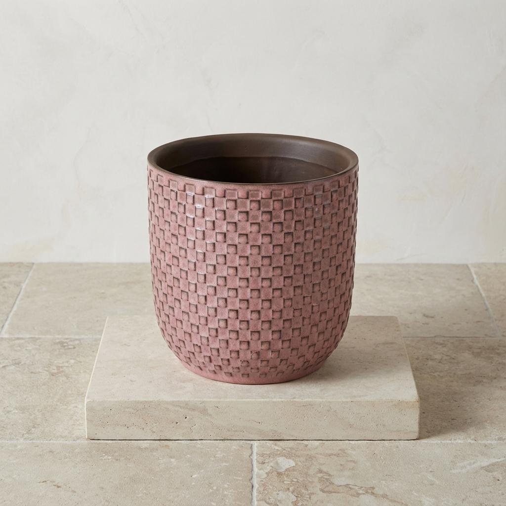 Übertopf Relief Altrosa – Detailansicht, Ø 13,5 cm