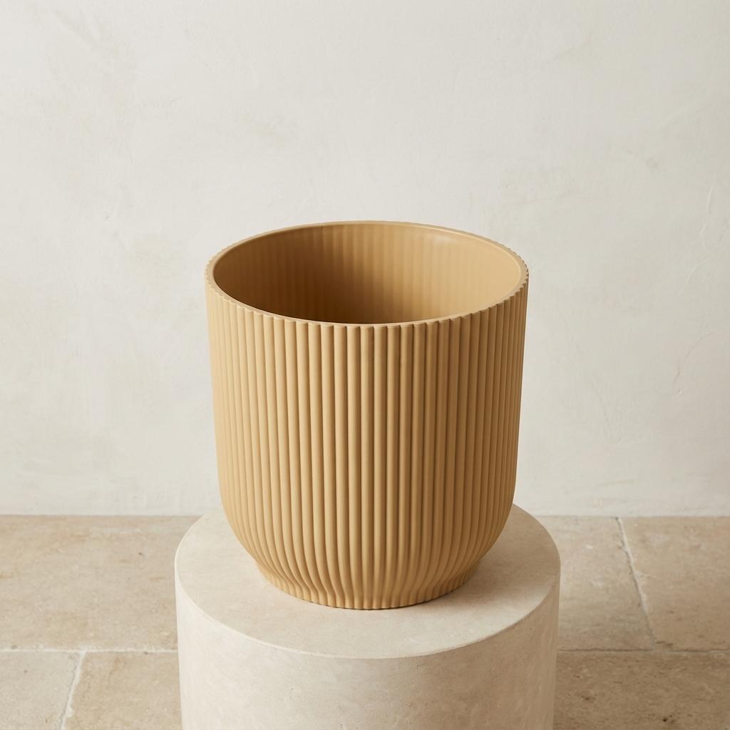 Übertopf elho Vibes Fold Gelb, Ø 14 cm – Detailansicht