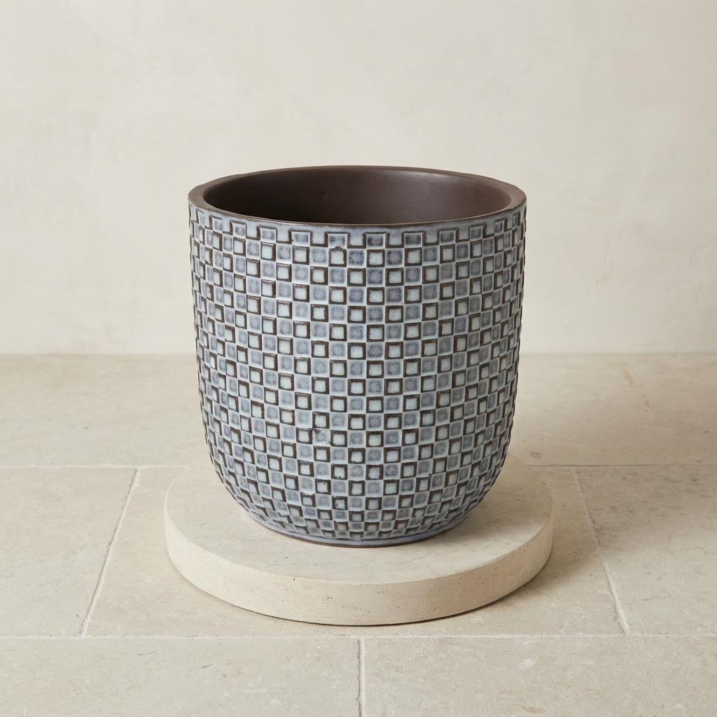 Übertopf Relief Blau – Detailansicht, Ø 7 cm