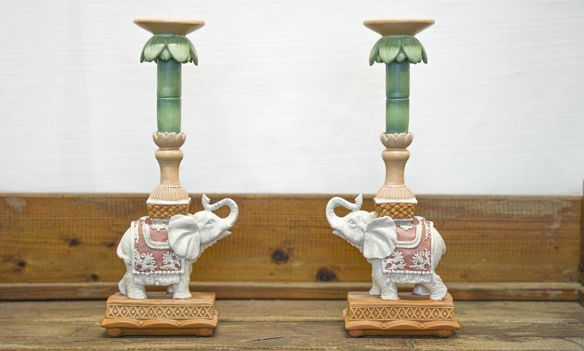 Kerzenhalter Elefant Rosa/Grün aus Polyresin, ca. 35 cm – Detailansicht